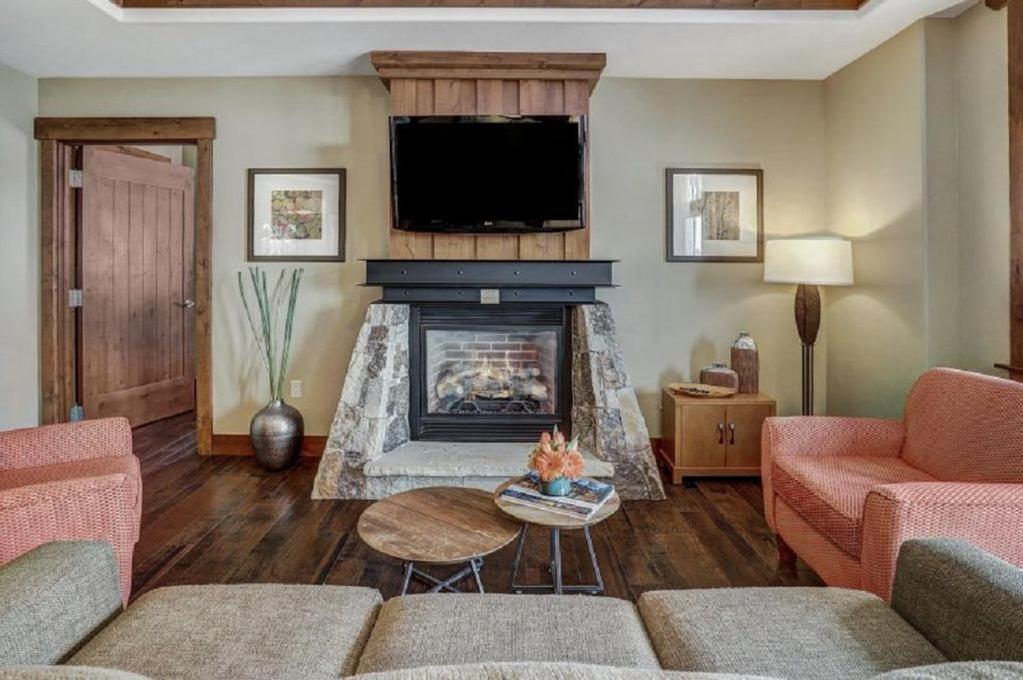 One Ski Hill Place Breckenridge Room photo