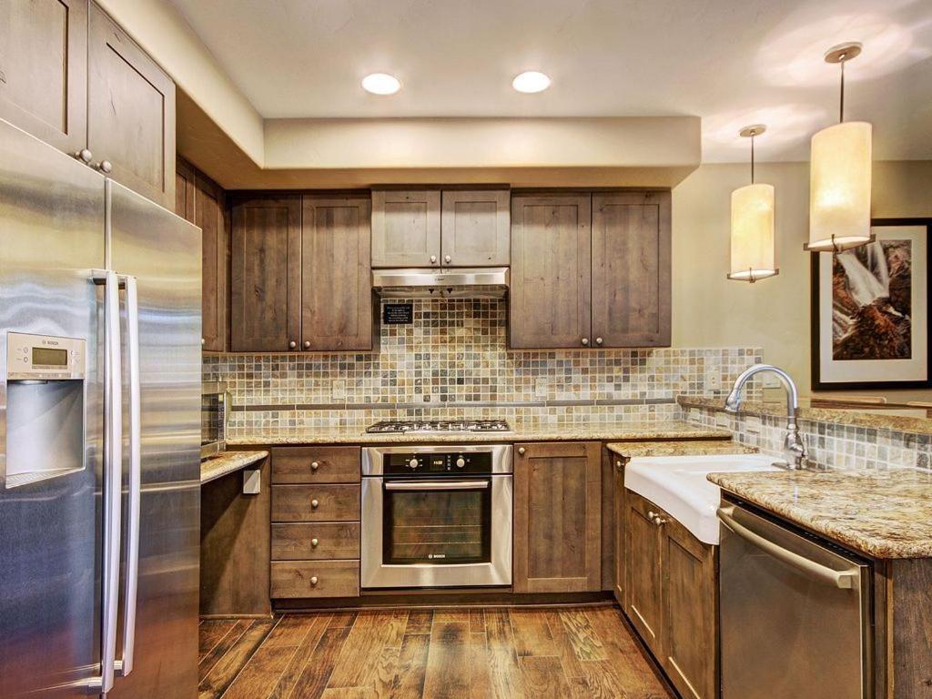 One Ski Hill Place Breckenridge Room photo