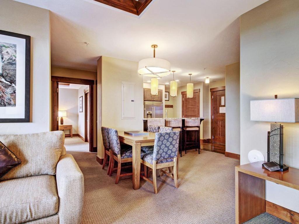 One Ski Hill Place Breckenridge Room photo
